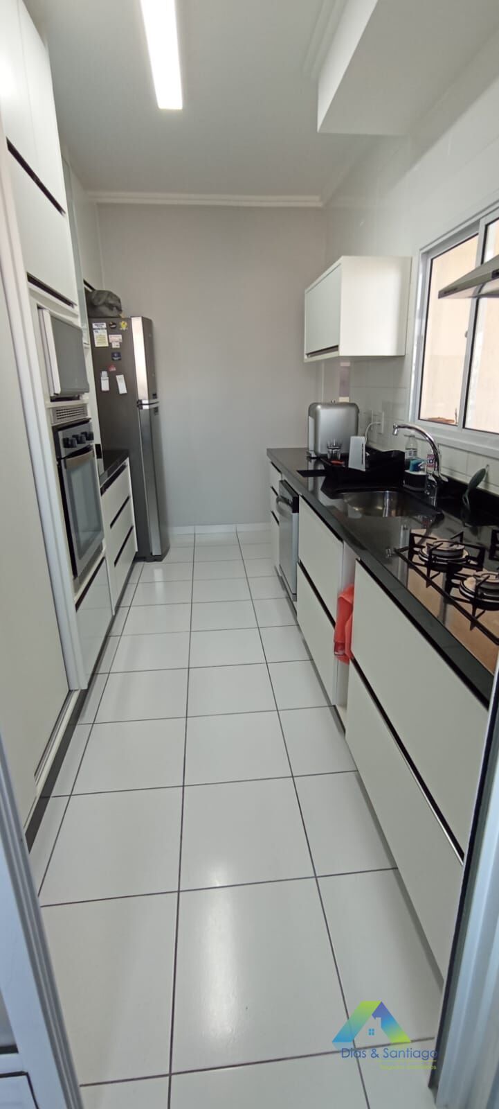 Apartamento à venda com 3 quartos, 96m² - Foto 4