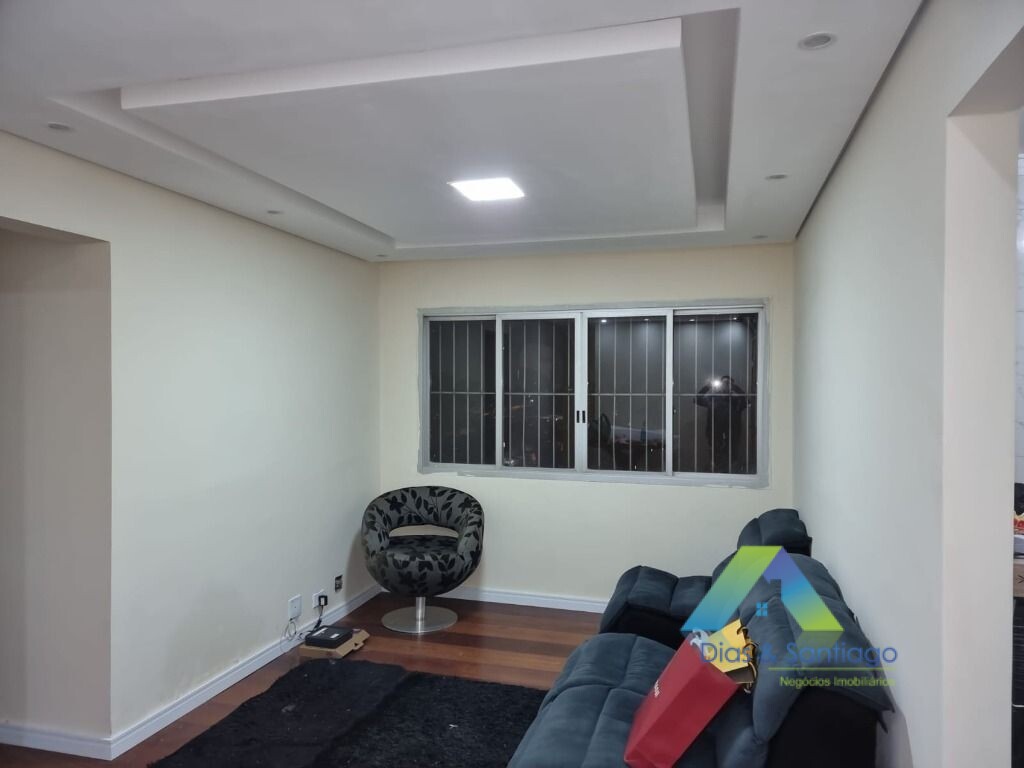 Apartamento à venda com 2 quartos, 70m² - Foto 1