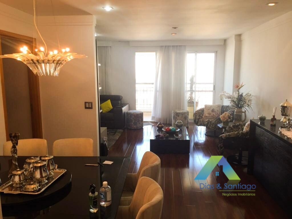 Apartamento à venda com 3 quartos, 140m² - Foto 1