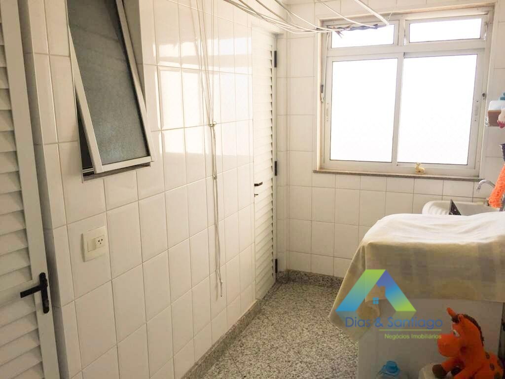 Apartamento à venda com 3 quartos, 140m² - Foto 15