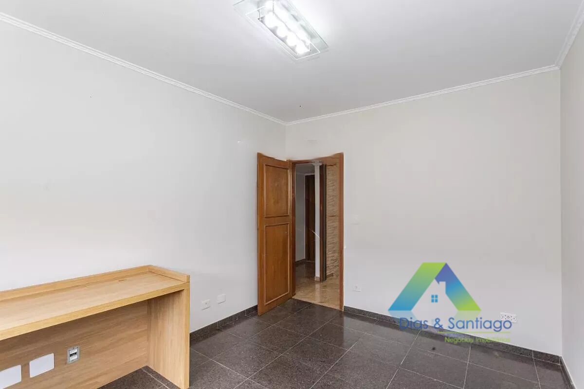 Casa para alugar com 3 quartos, 294m² - Foto 16