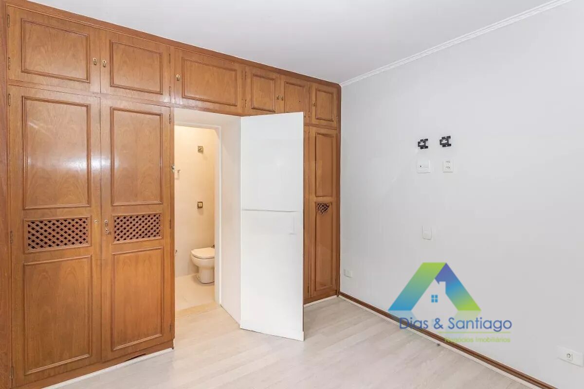 Casa para alugar com 3 quartos, 294m² - Foto 11