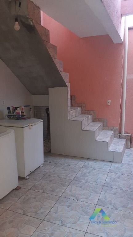 Sobrado à venda com 4 quartos, 250m² - Foto 5