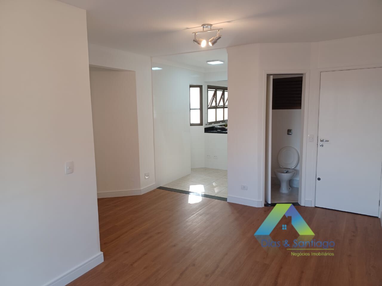 Apartamento para alugar com 4 quartos, 96m² - Foto 7