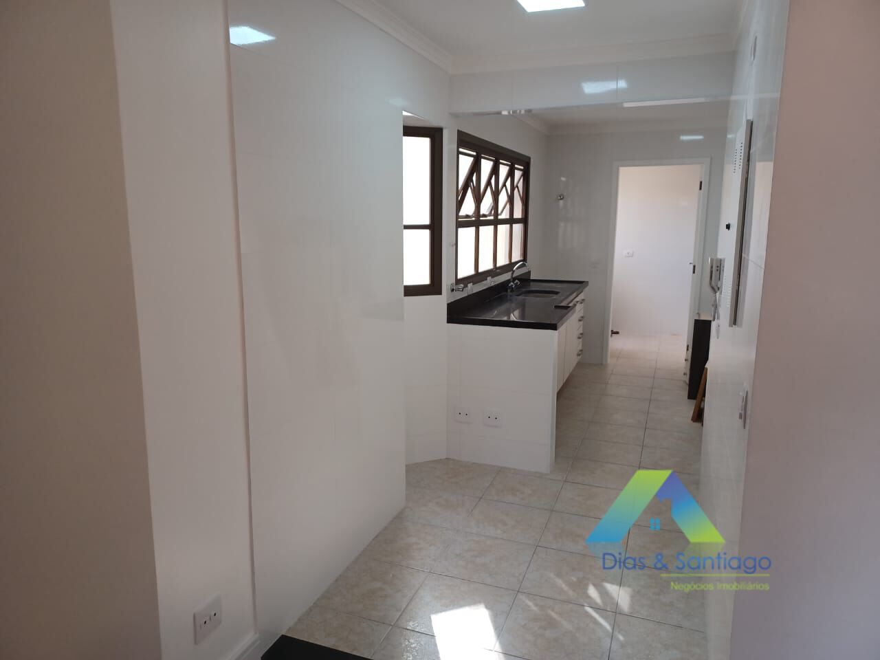 Apartamento para alugar com 4 quartos, 96m² - Foto 9