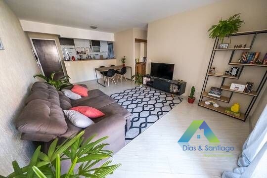 Apartamento à venda com 2 quartos, 77m² - Foto 1