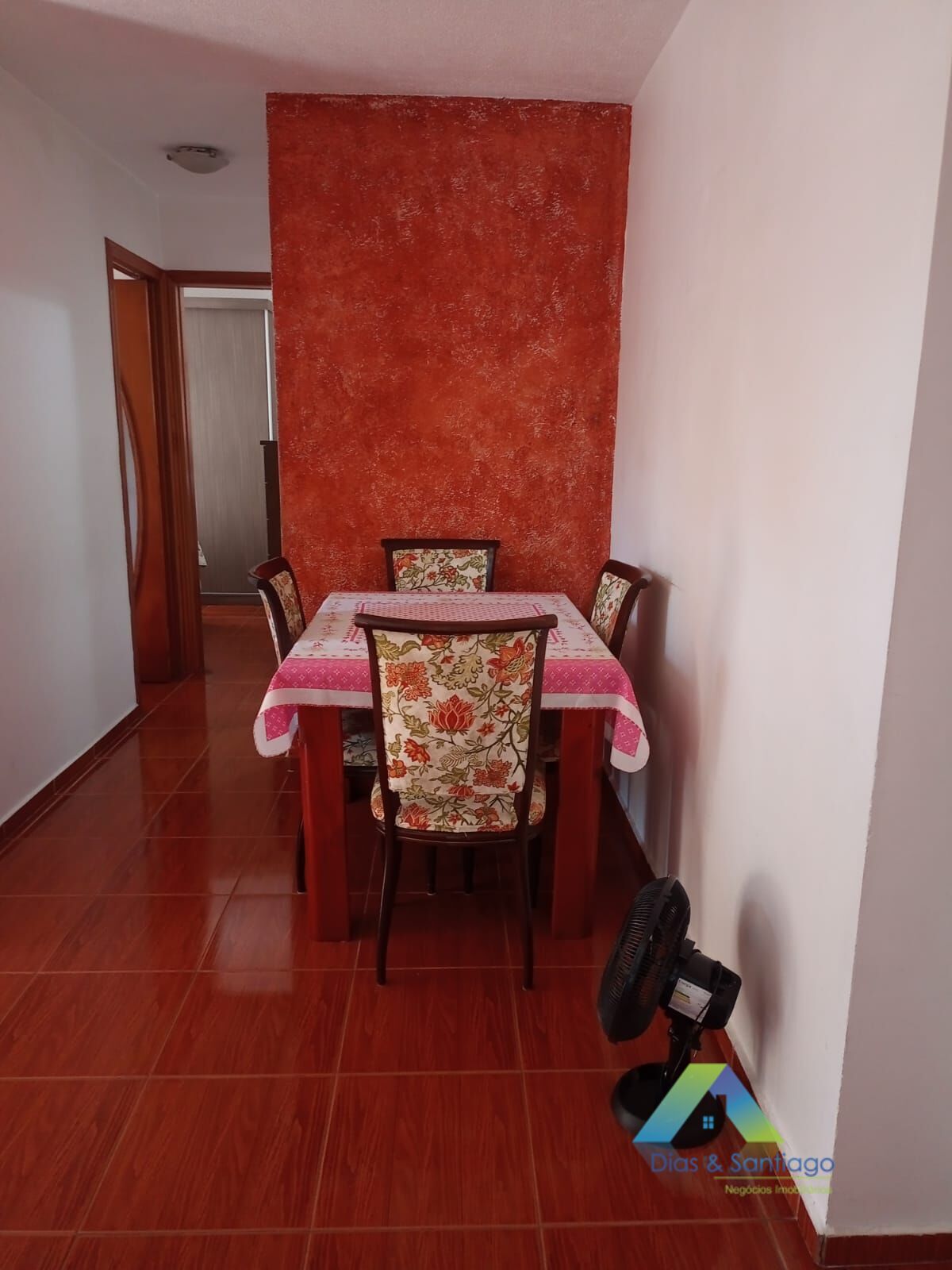 Apartamento à venda com 2 quartos, 50m² - Foto 2