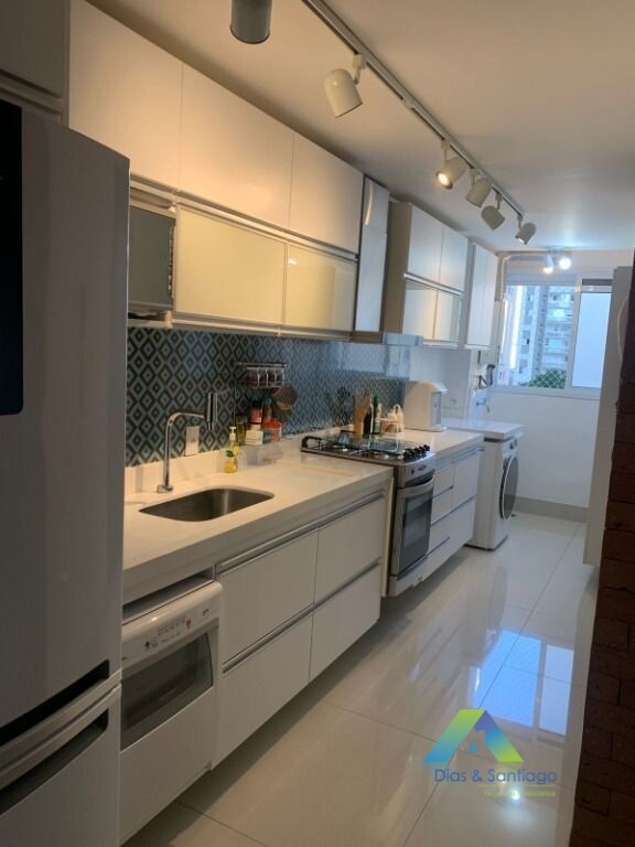 Apartamento à venda com 2 quartos, 64m² - Foto 1