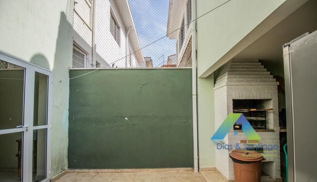 Sobrado à venda com 3 quartos, 200m² - Foto 28