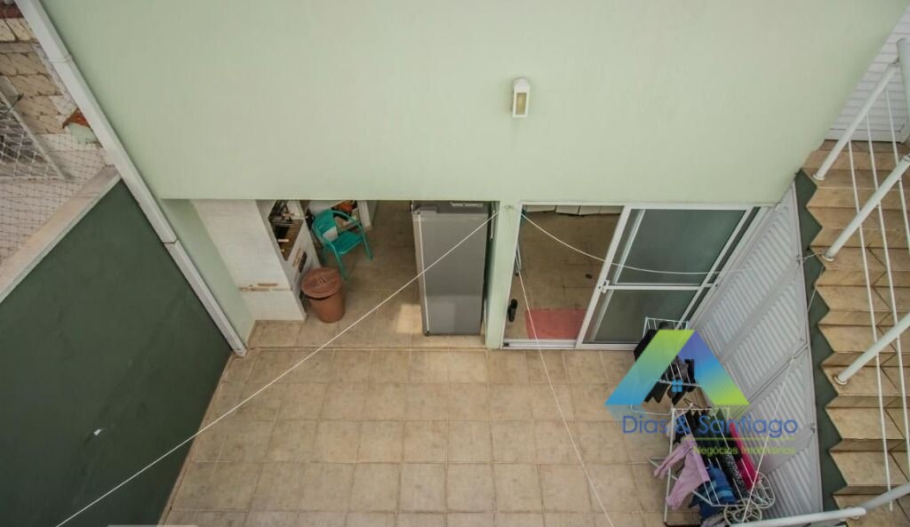 Sobrado à venda com 3 quartos, 200m² - Foto 26