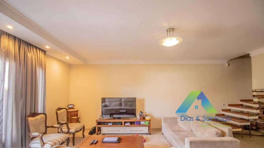 Sobrado à venda com 3 quartos, 200m² - Foto 8