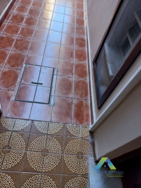 Sobrado à venda com 3 quartos, 230m² - Foto 4