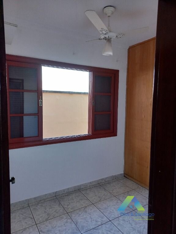 Sobrado à venda com 3 quartos, 230m² - Foto 37