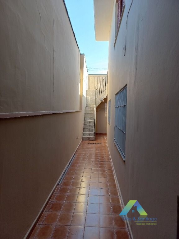 Sobrado à venda com 3 quartos, 230m² - Foto 5