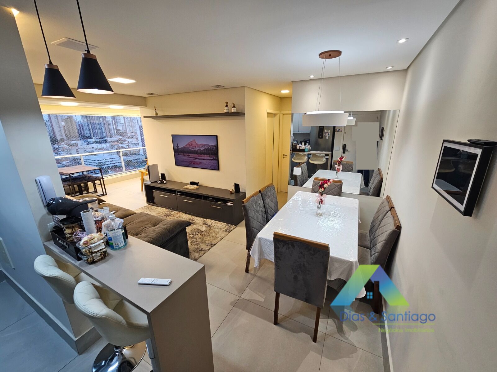 Apartamento à venda com 2 quartos, 72m² - Foto 2