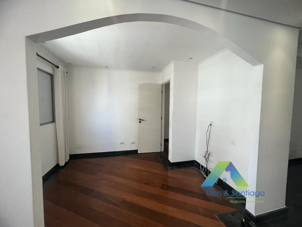 Apartamento à venda com 2 quartos, 68m² - Foto 3