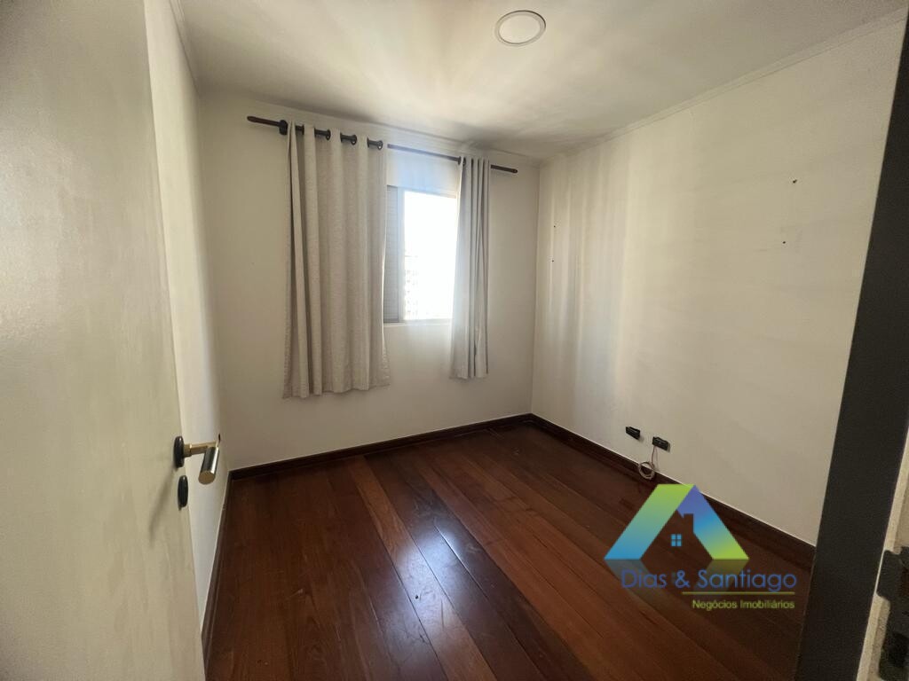 Apartamento à venda com 2 quartos, 68m² - Foto 5