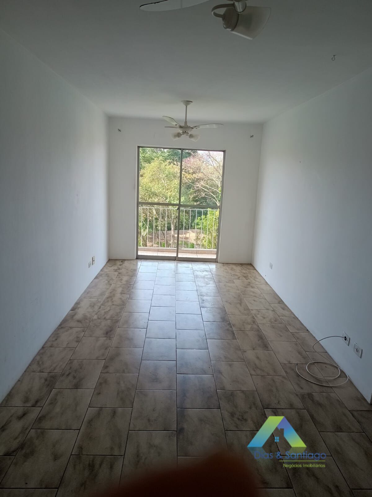 Apartamento à venda com 2 quartos, 68m² - Foto 1