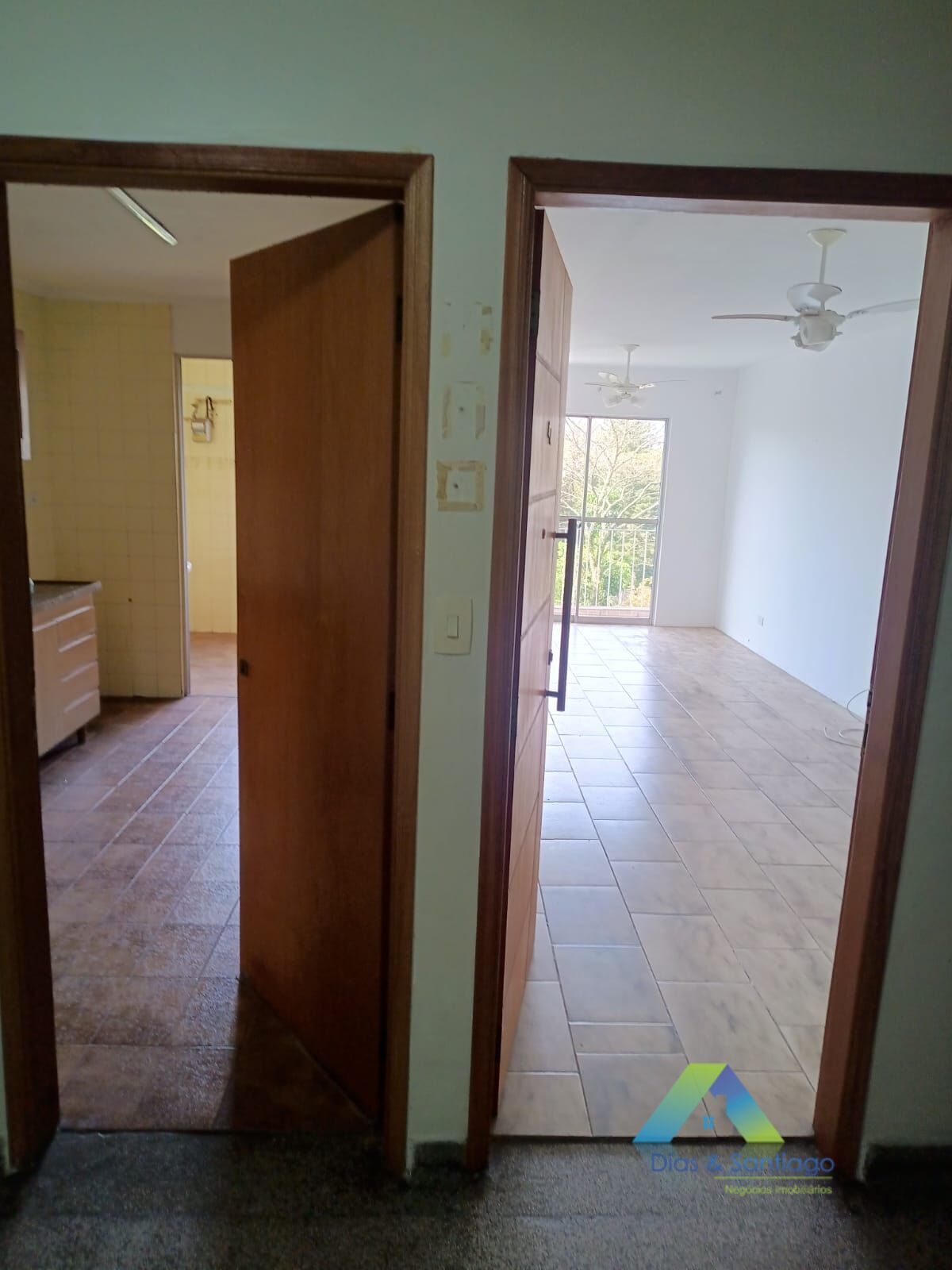 Apartamento à venda com 2 quartos, 68m² - Foto 9