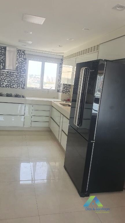 Apartamento à venda com 4 quartos, 140m² - Foto 5