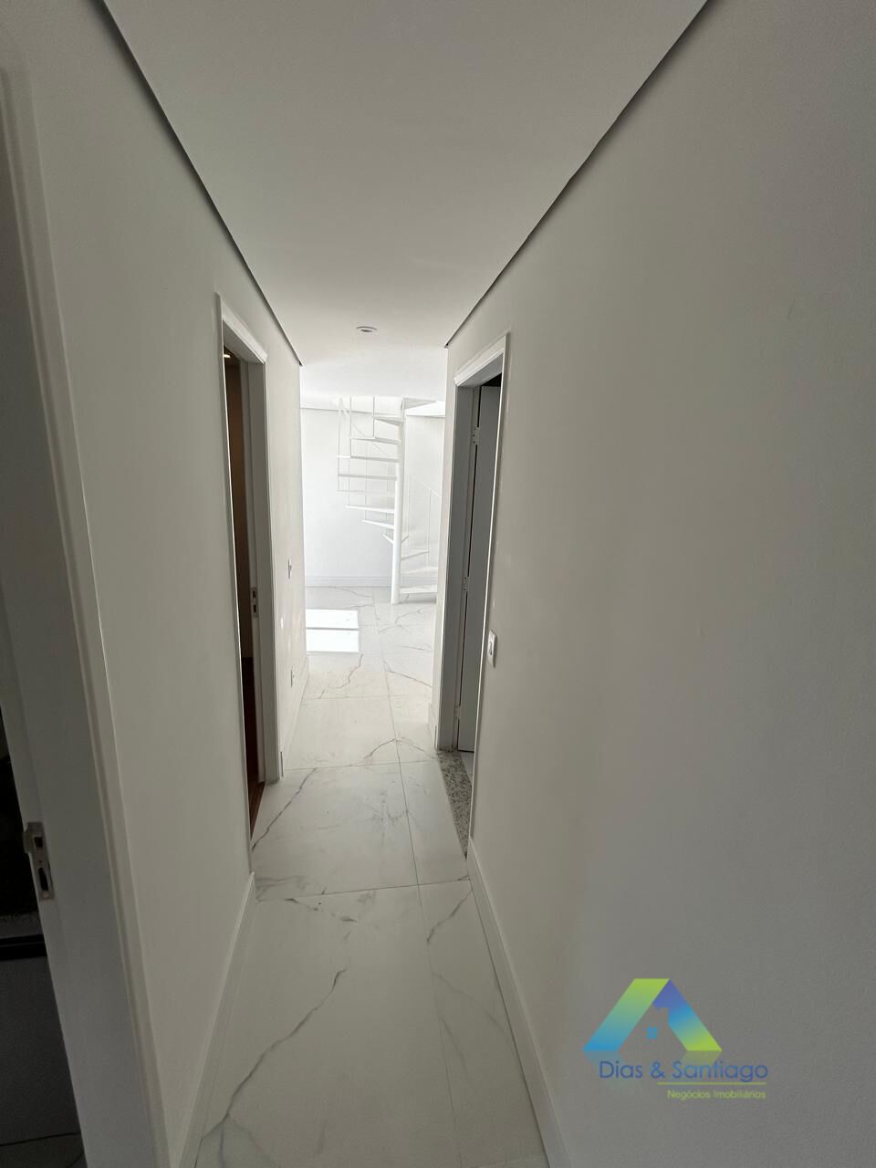 Cobertura à venda com 2 quartos, 113m² - Foto 8