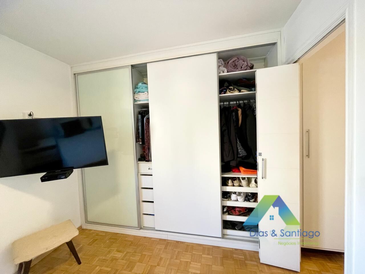 Apartamento à venda com 1 quarto, 53m² - Foto 13