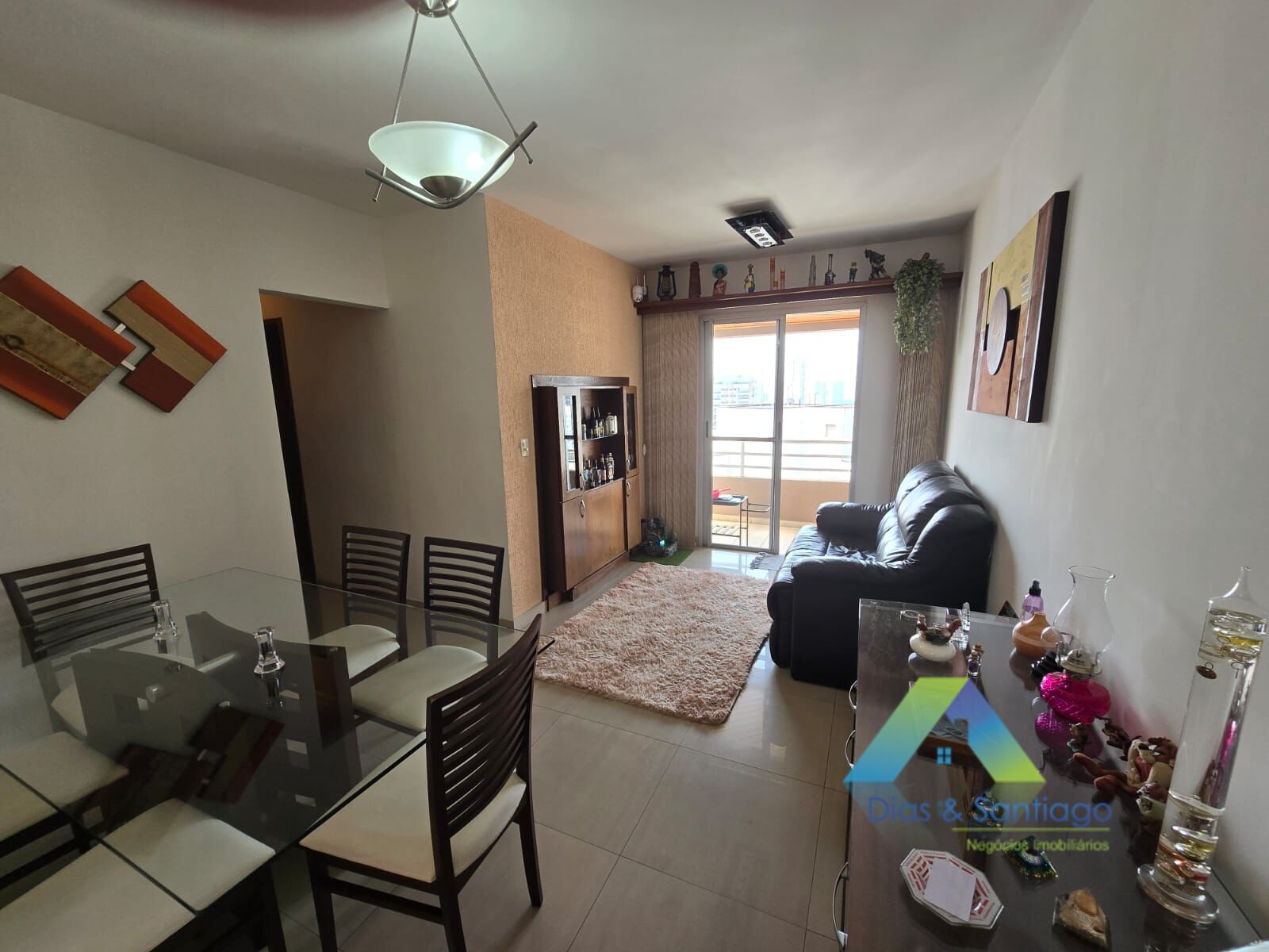 Apartamento à venda com 3 quartos, 79m² - Foto 1