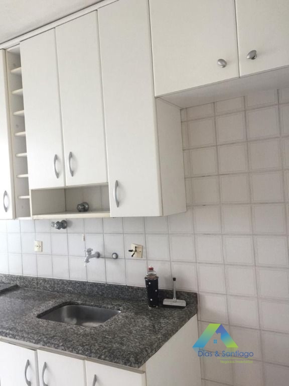 Apartamento à venda com 2 quartos, 58m² - Foto 3