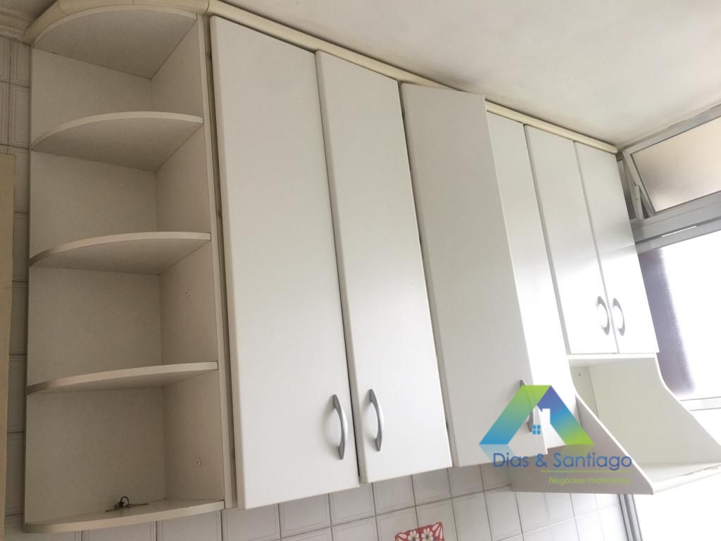 Apartamento à venda com 2 quartos, 58m² - Foto 4