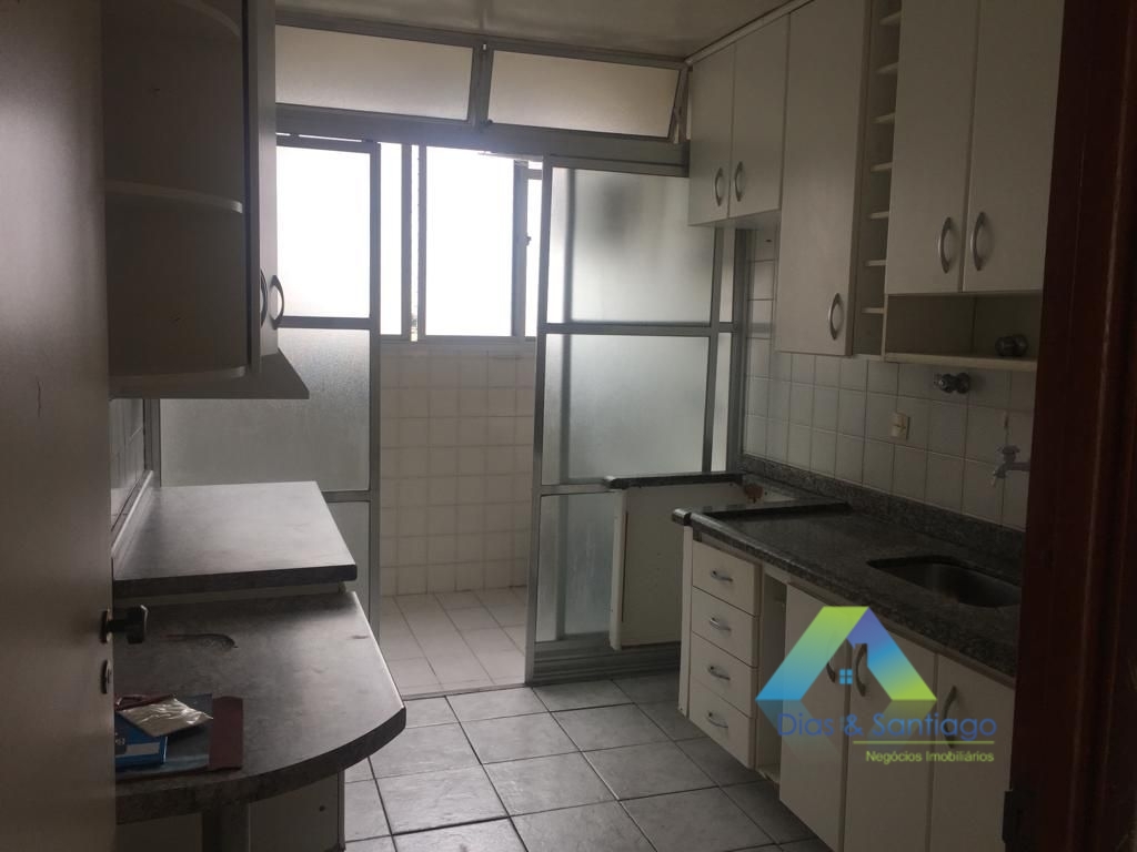 Apartamento à venda com 2 quartos, 58m² - Foto 2