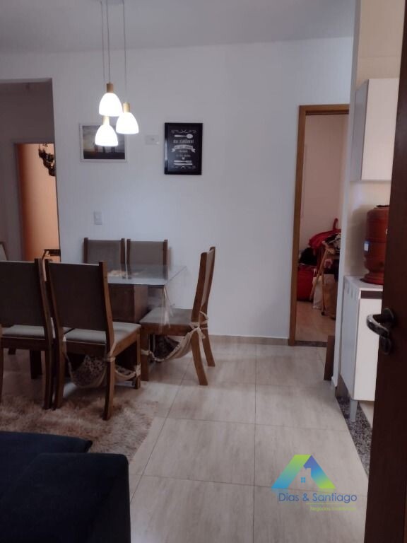 Apartamento à venda com 2 quartos, 62m² - Foto 4