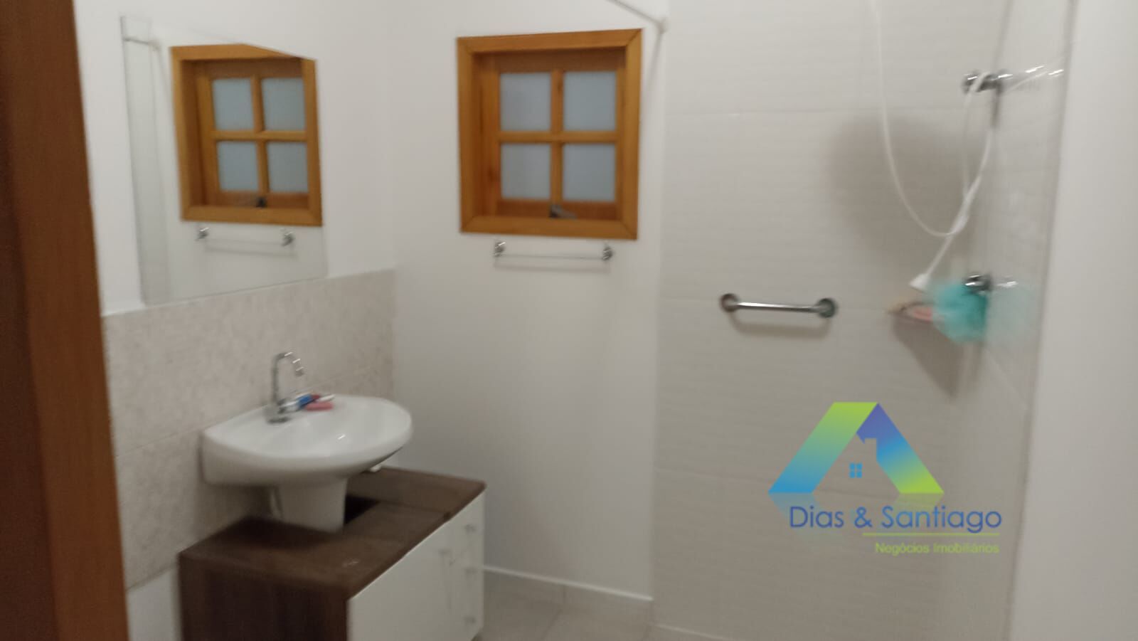 Casa à venda com 2 quartos, 120m² - Foto 17