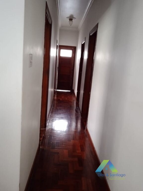 Sobrado à venda com 6 quartos, 250m² - Foto 13