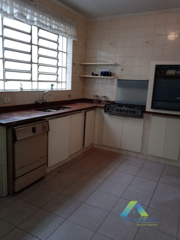 Sobrado à venda com 6 quartos, 250m² - Foto 26