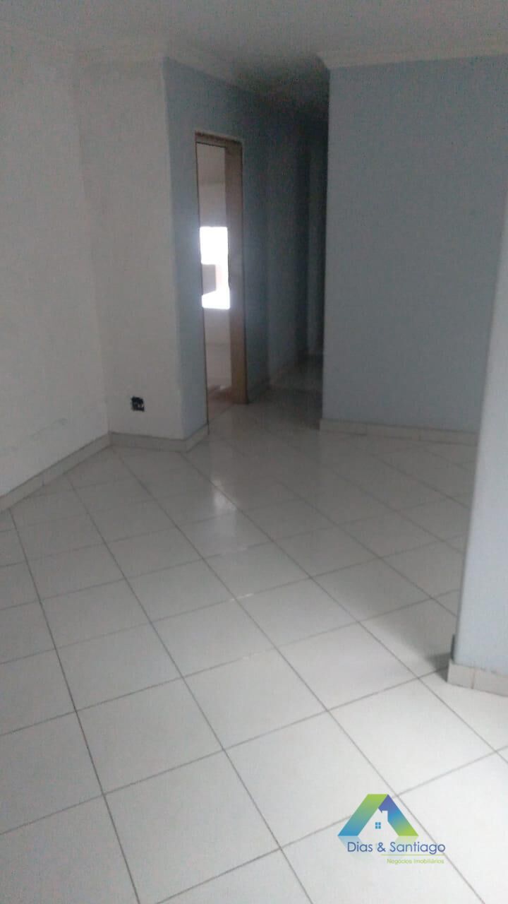 Apartamento à venda com 2 quartos, 80m² - Foto 2