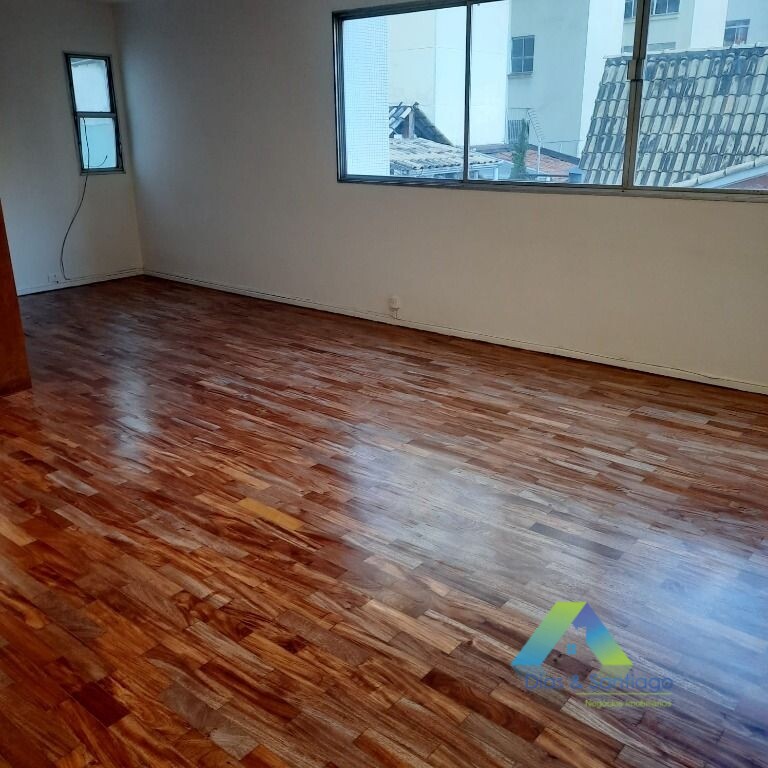 Apartamento à venda com 4 quartos, 115m² - Foto 1