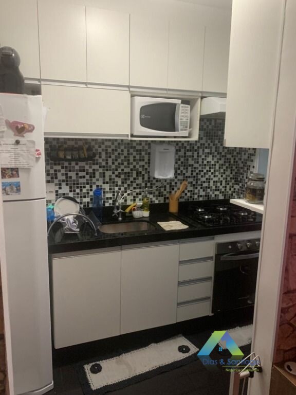 Apartamento à venda com 2 quartos, 45m² - Foto 4