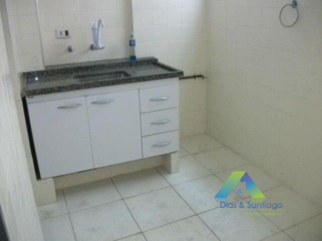 Apartamento à venda com 2 quartos, 69m² - Foto 3