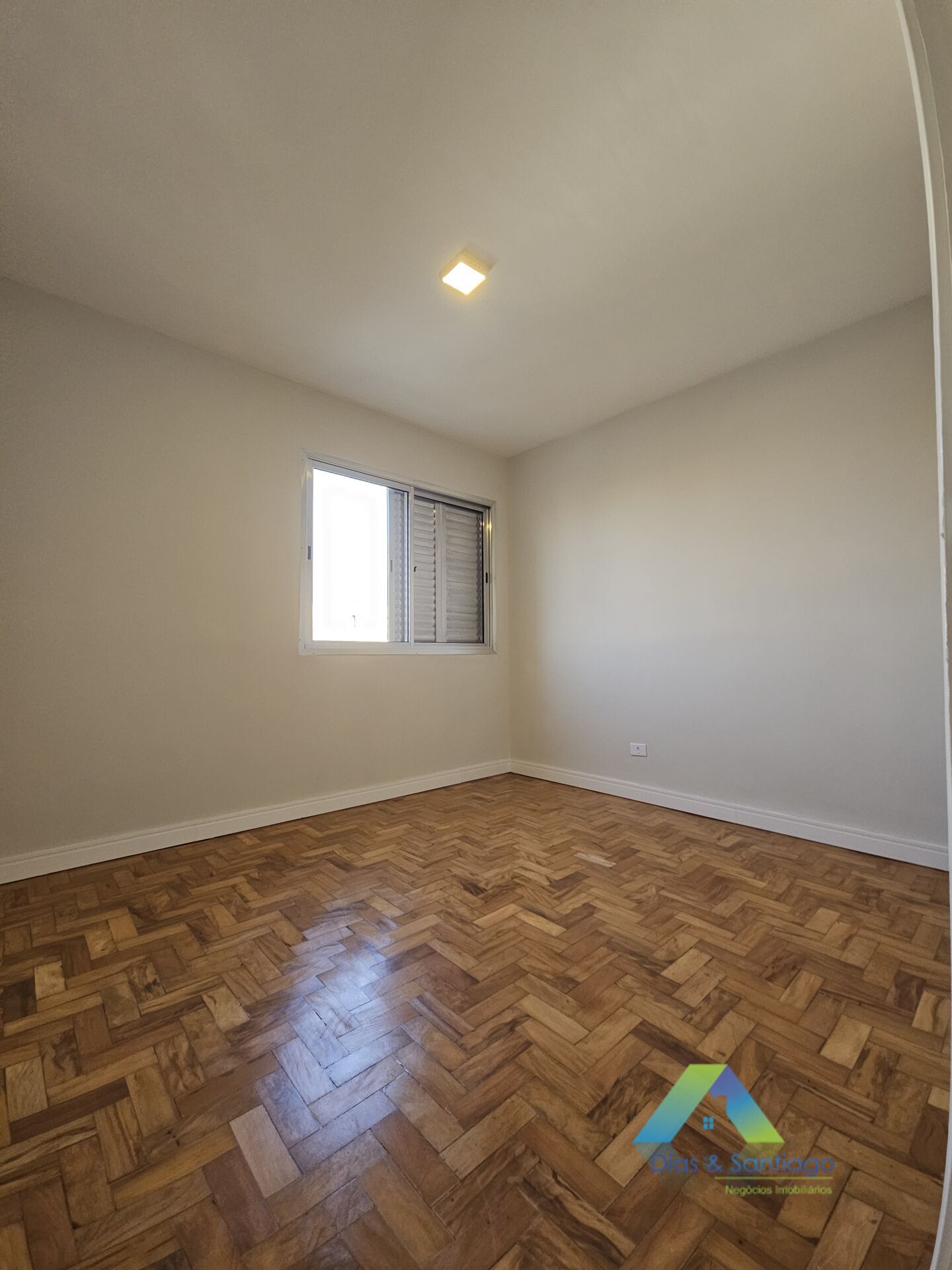 Apartamento à venda com 3 quartos, 103m² - Foto 9