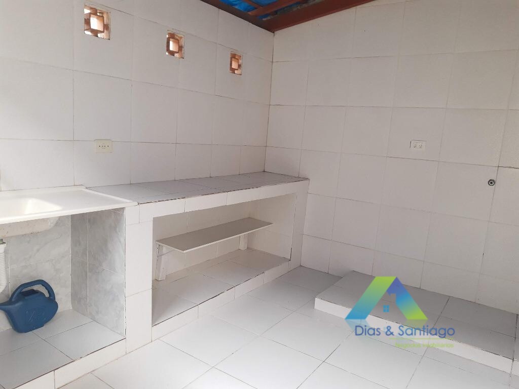 Sobrado à venda com 3 quartos, 300m² - Foto 42