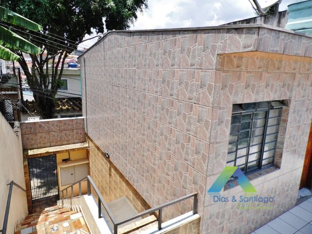 Sobrado à venda com 3 quartos, 198m² - Foto 2