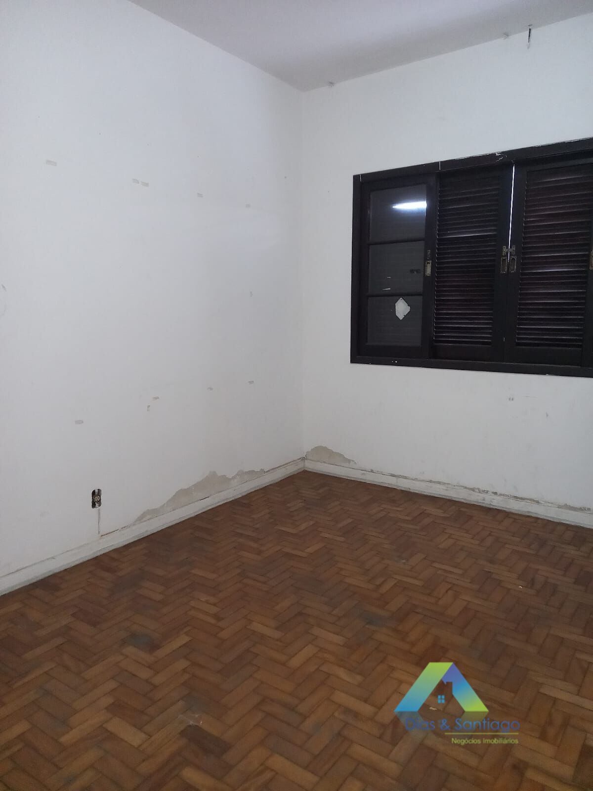 Casa para alugar com 5 quartos, 220m² - Foto 8
