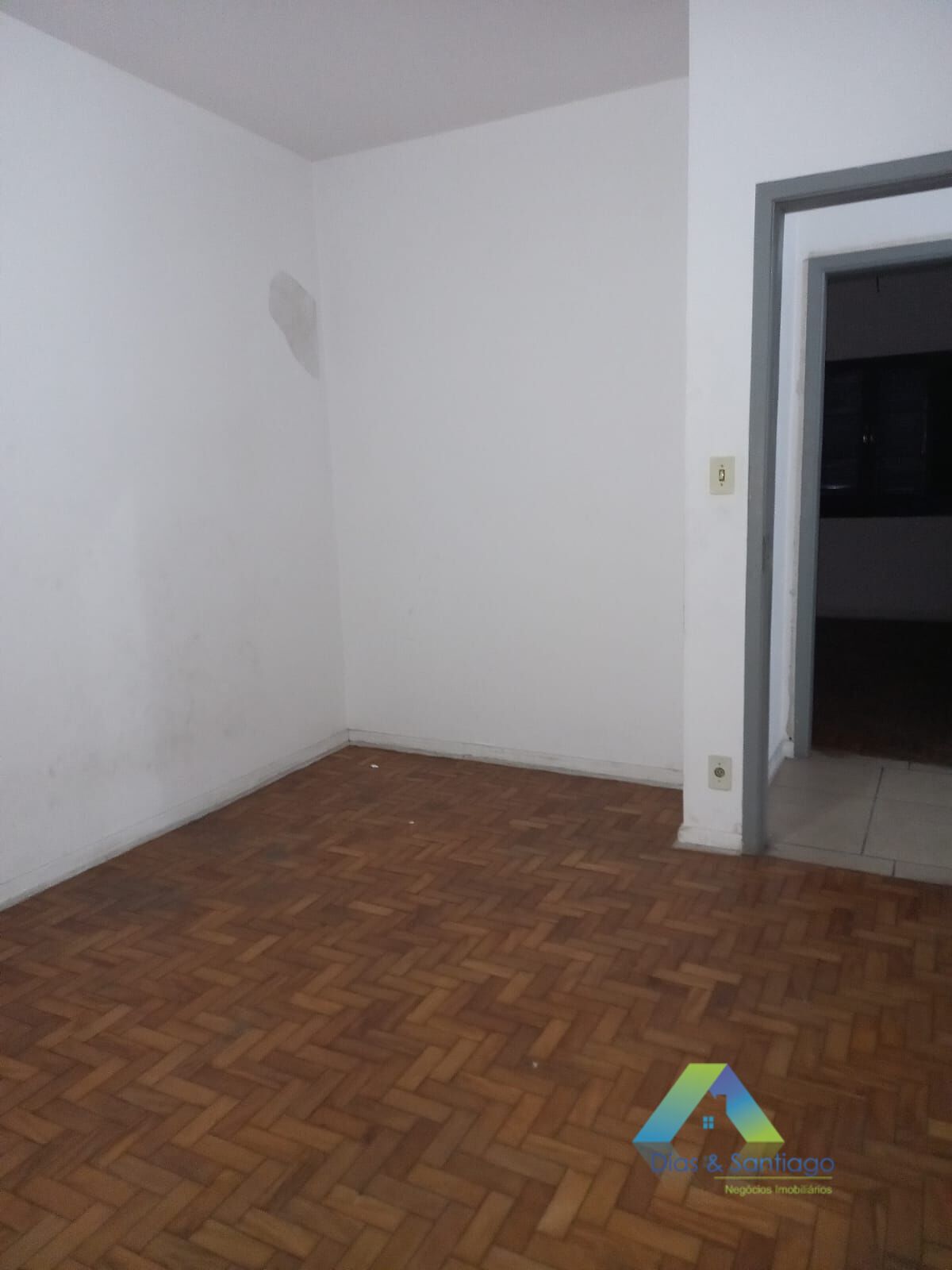 Casa para alugar com 5 quartos, 220m² - Foto 10