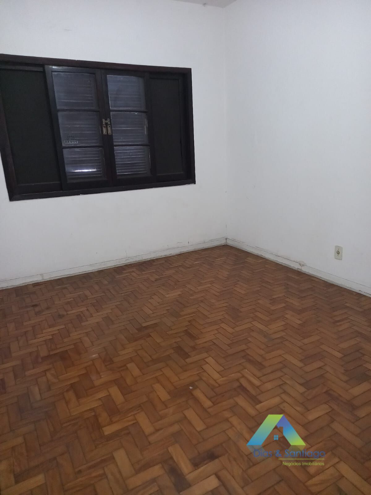 Casa para alugar com 5 quartos, 220m² - Foto 6
