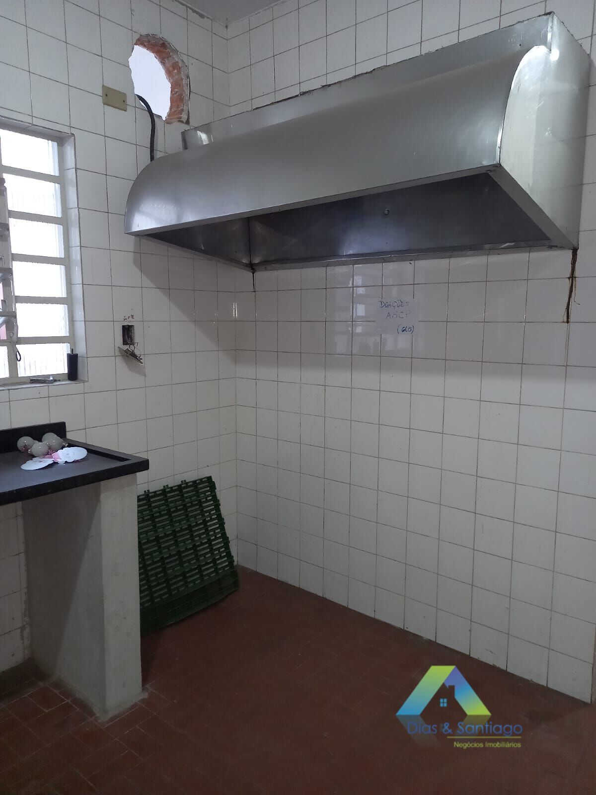 Casa para alugar com 5 quartos, 220m² - Foto 15