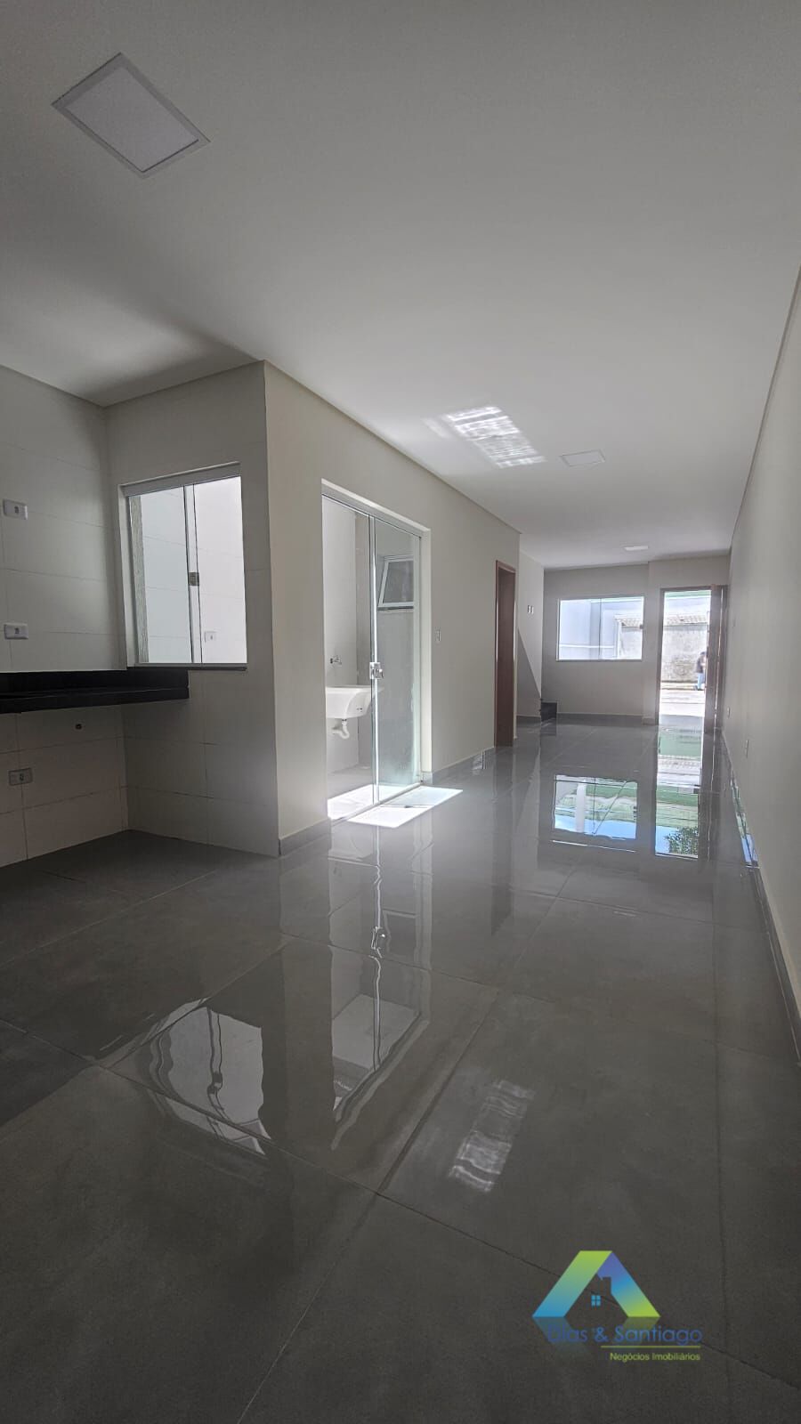Sobrado à venda com 3 quartos, 140m² - Foto 4