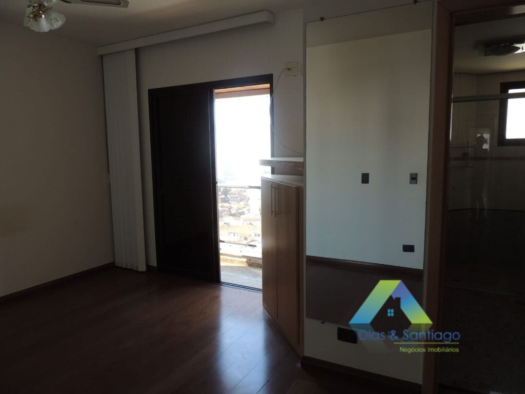 Apartamento à venda com 3 quartos, 148m² - Foto 2