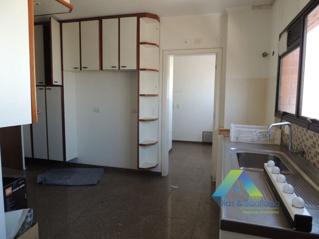 Apartamento à venda com 3 quartos, 148m² - Foto 18