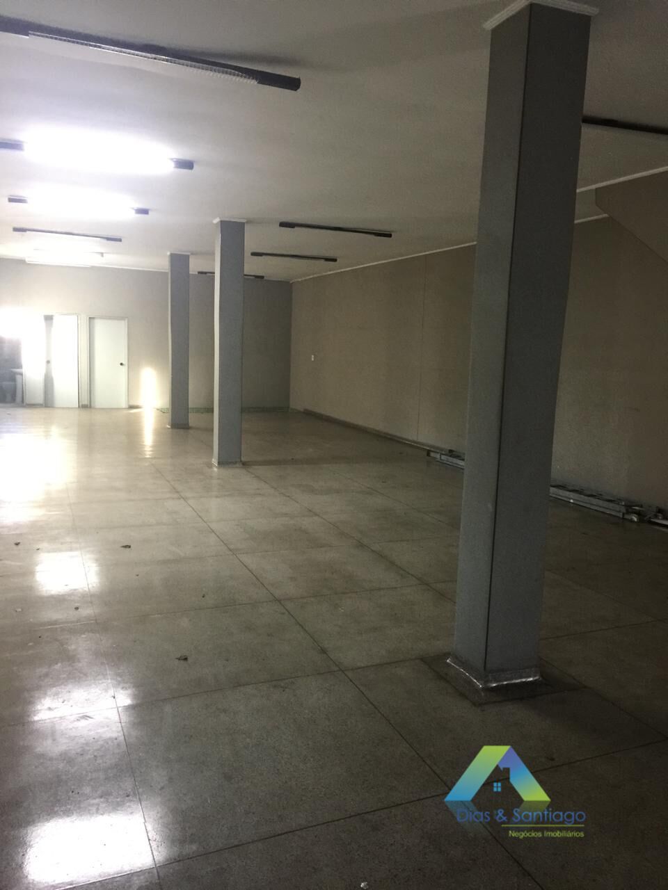 Prédio Inteiro à venda, 600m² - Foto 4