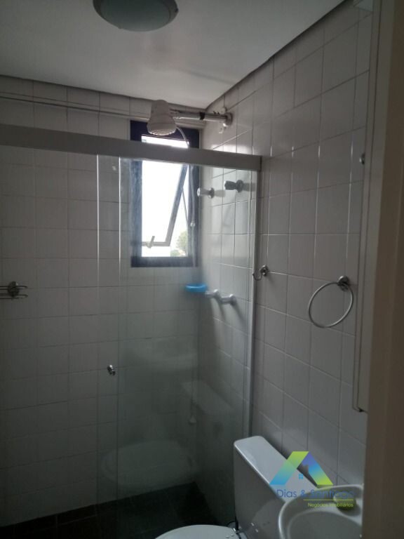 Apartamento à venda com 2 quartos, 62m² - Foto 13